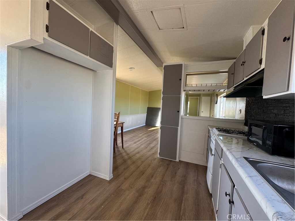 3423 Canyon Road Twentynine Palms, CA 92277 - Photo 8 of 21