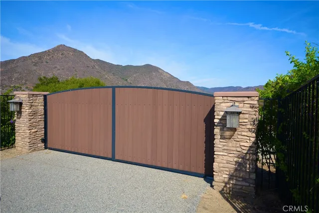 a view of a house with mountain view