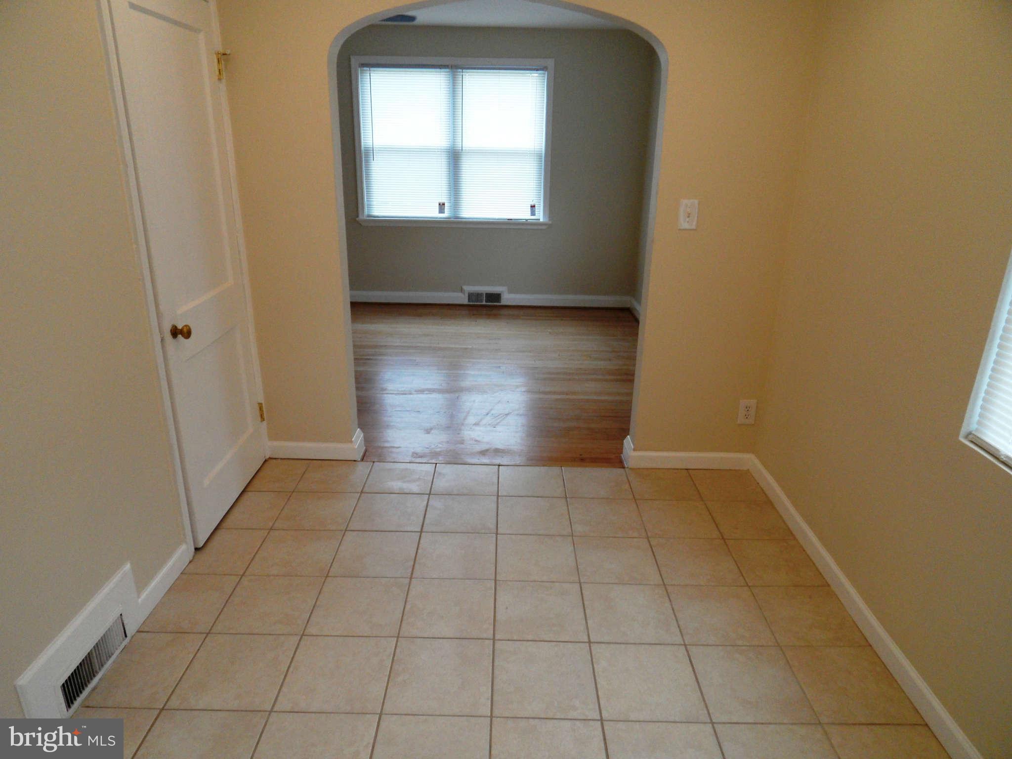 7019 Brompton Road Baltimore, MD 21207 - Photo 5 of 26