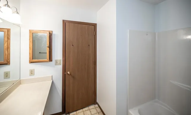 $149,900 | 1381 Berry Ridge Road, Unit 403, Eagan, MN 55123