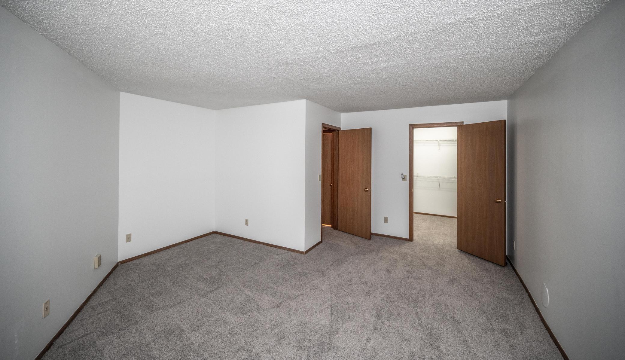 1381 Berry Ridge Road, Unit 403 Eagan, MN 55123 - Photo 14 of 20