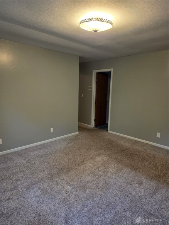 5526 Red Coach Road Dayton, OH 45429 - Photo 29 of 35 Owner Suite