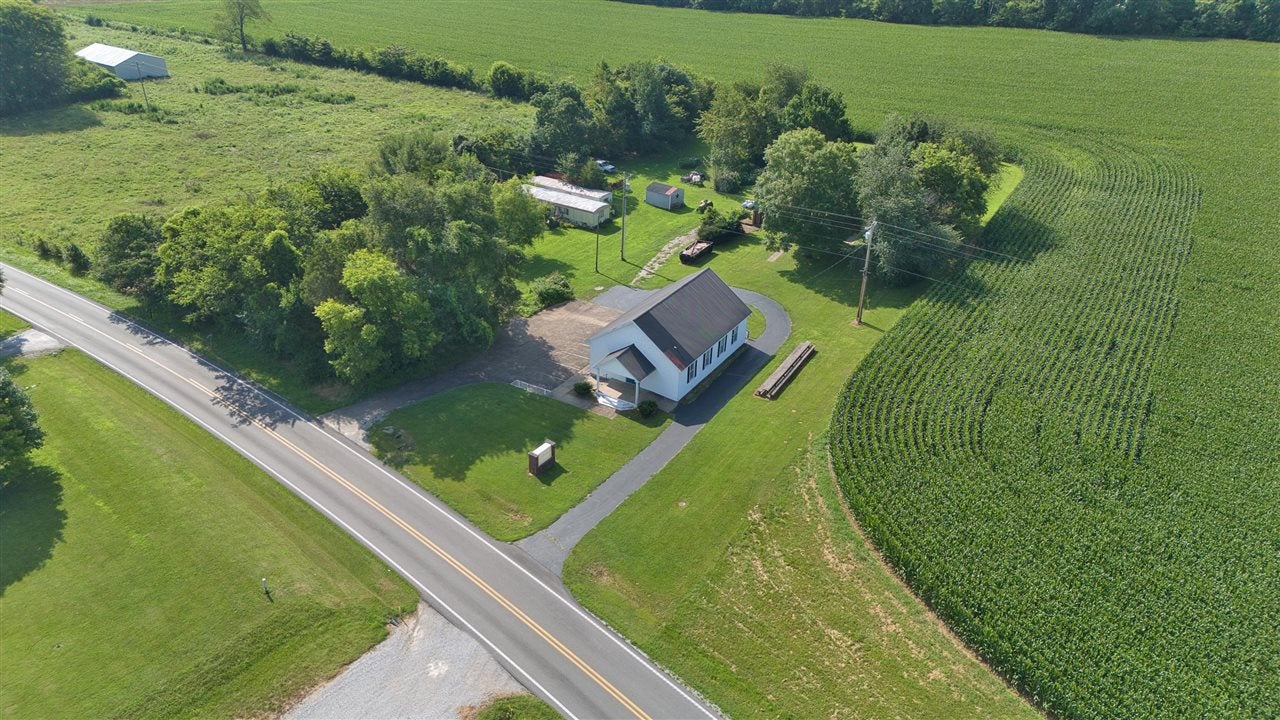 5531 Franklin Road Russellville, KY 42276 - Photo 12 of 13 Gallery Image 12