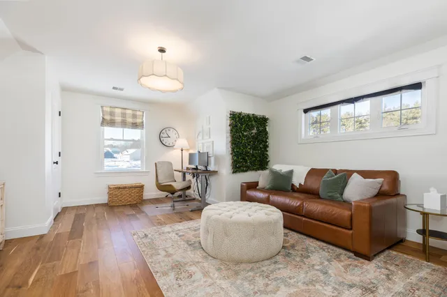 $1,275,000 | 19 Seward Farm Lane, Kittery, ME 03904