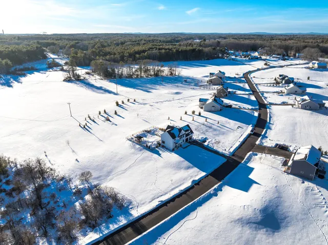 $1,275,000 | 19 Seward Farm Lane, Kittery, ME 03904