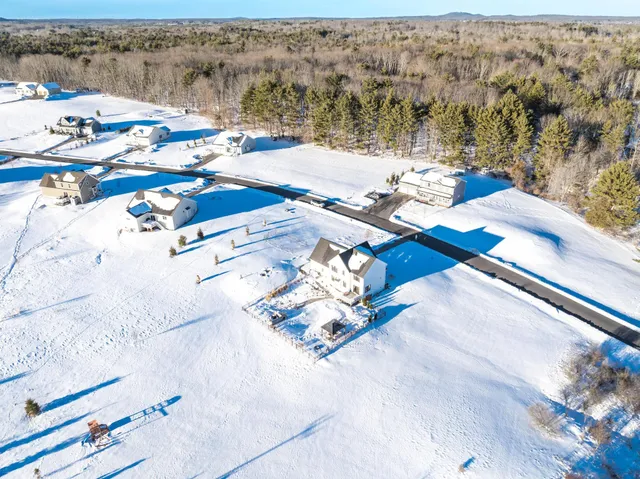 $1,275,000 | 19 Seward Farm Lane, Kittery, ME 03904