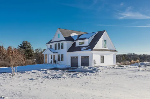 $1,275,000 | 19 Seward Farm Lane, Kittery, ME 03904