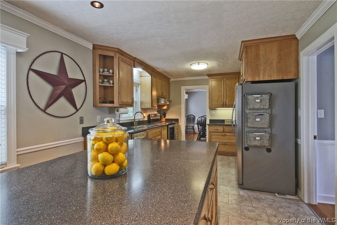 22 Goodwin Road Newport News, VA 23606 - Photo 3 of 24 Gallery Image 3