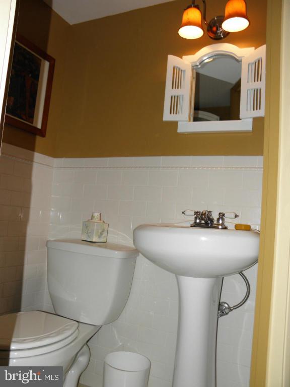 522 Hemlock Circle Lititz, PA 17543 - Photo 9 of 20 Gallery Image 9