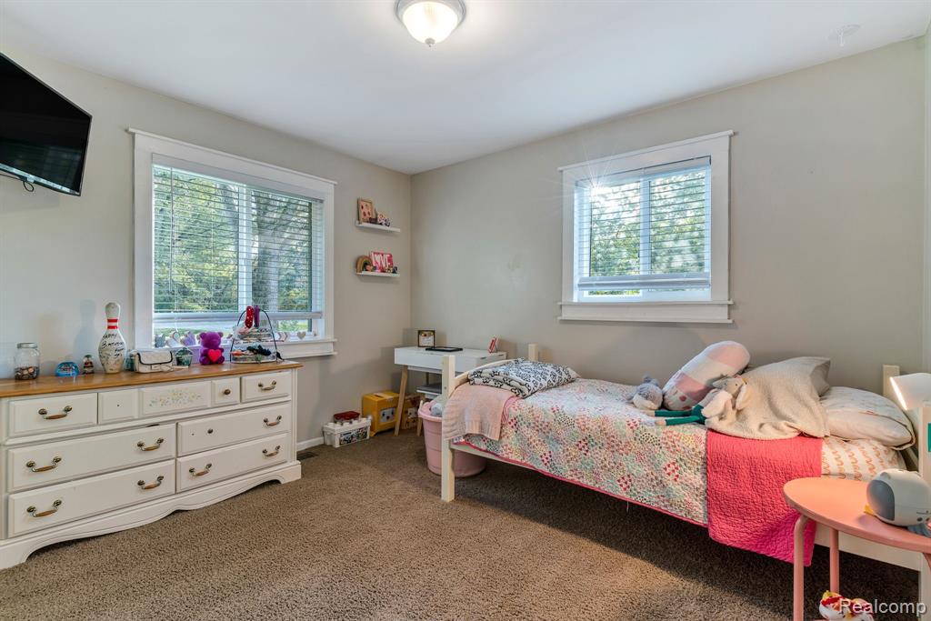 8302 Coldwater Road Flushing, MI 48433 - Photo 25 of 37