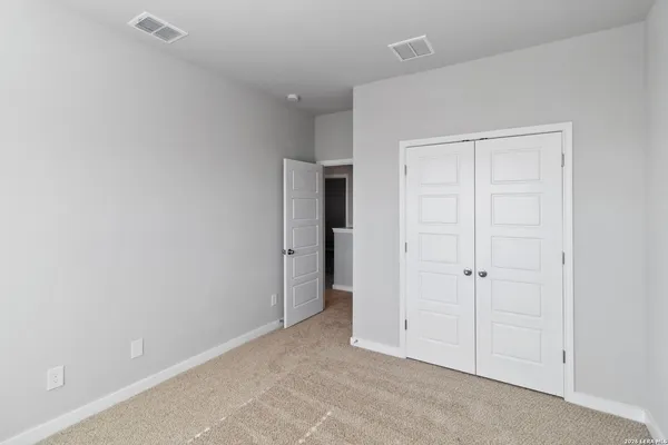 $637,500 | 428 Cross Barn Boulevard, Buda, TX 78610