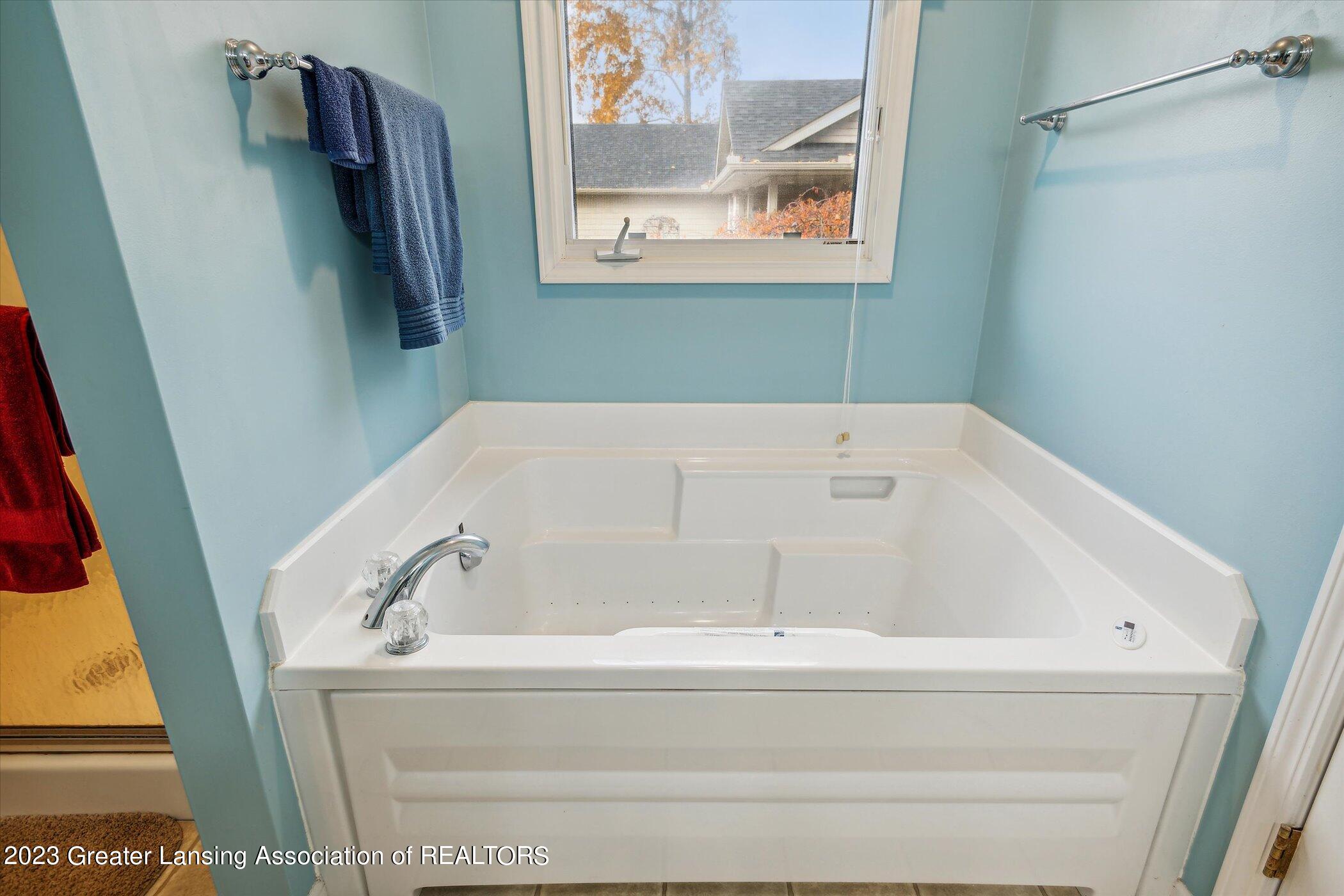 5800 Horstmeyer Road Lansing, MI 48911 - Photo 39 of 74 040-5800-Horstmeyer-Rd-Lansing-MI-48911-