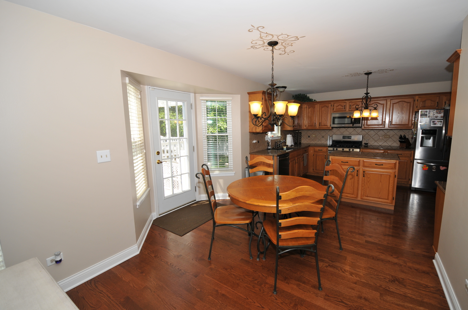 682 Mayfair Drive Carol Stream, IL 60188 - Photo 15 of 50