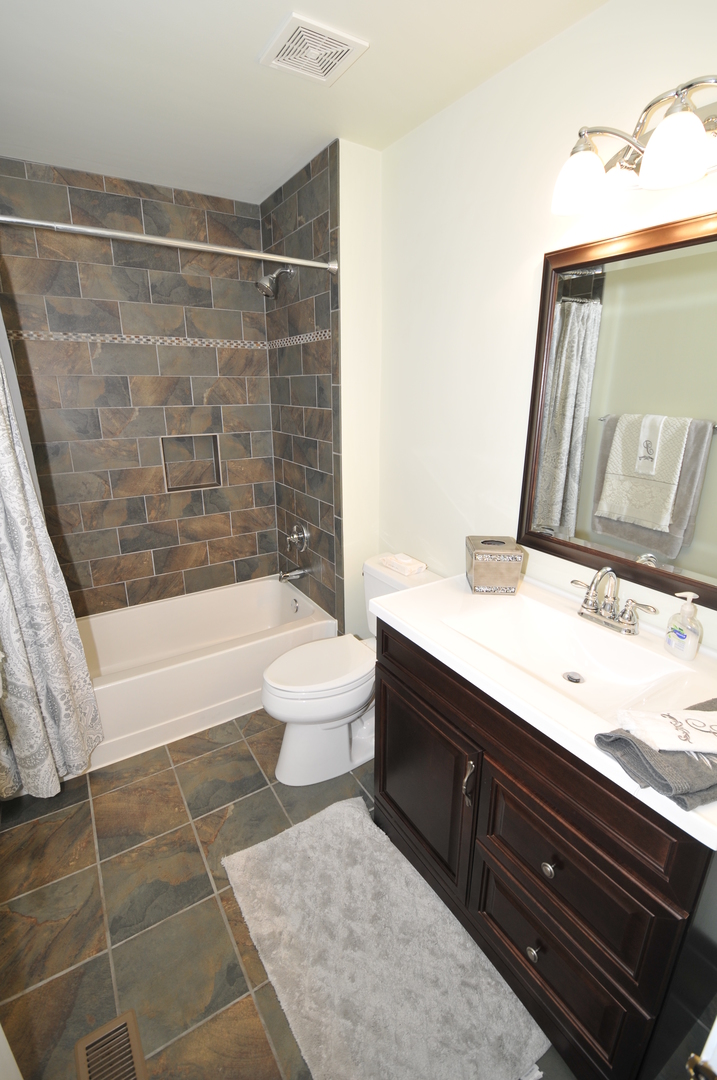 682 Mayfair Drive Carol Stream, IL 60188 - Photo 34 of 50