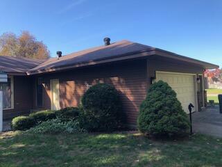 2188 Pinewood Street Jenison, MI 49428 - Photo 3 of 8 IMG_5152