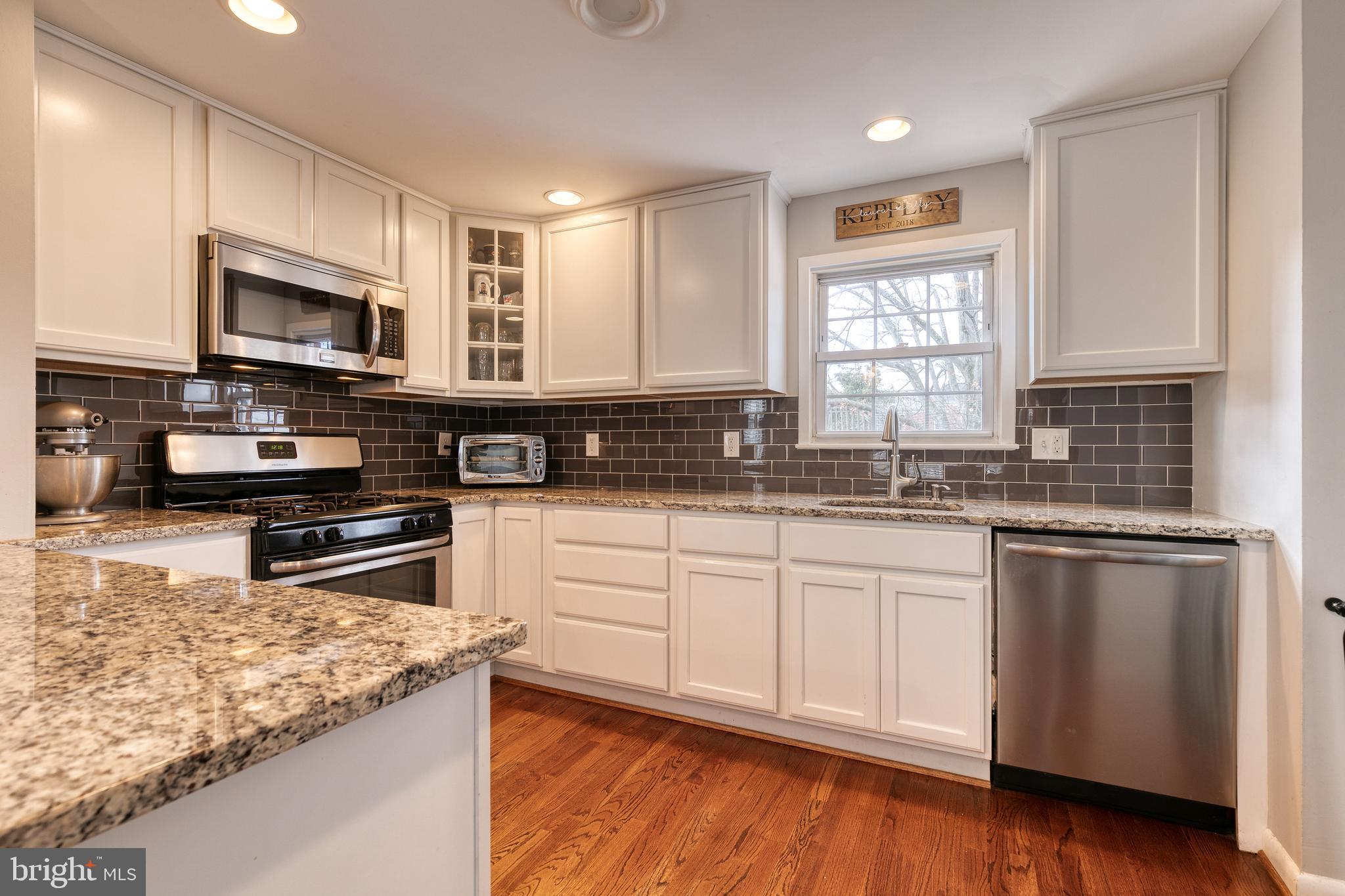 5662 Braxfield Road Halethorpe, MD 21227 - Photo 12 of 32