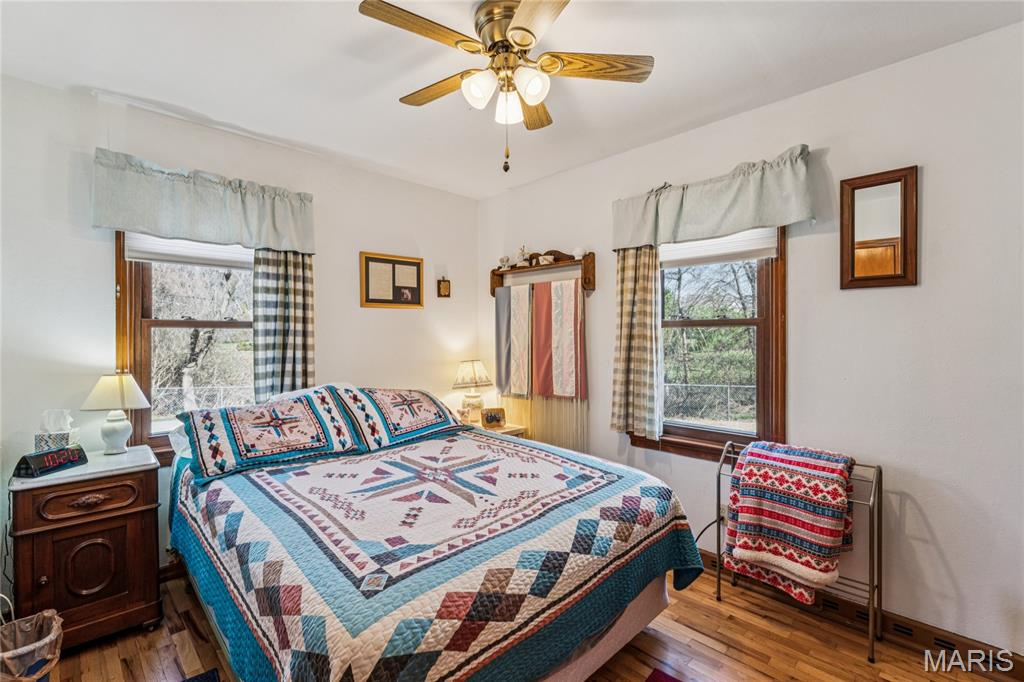 2275 Charbonier Road Florissant, MO 63031 - Photo 20 of 33