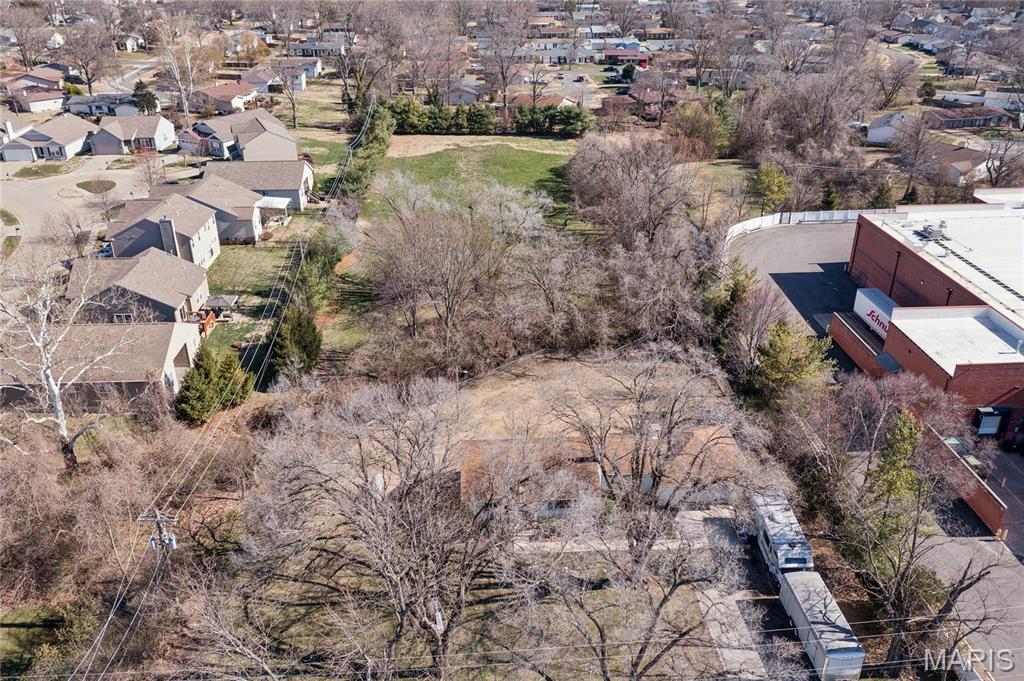 2275 Charbonier Road Florissant, MO 63031 - Photo 30 of 33