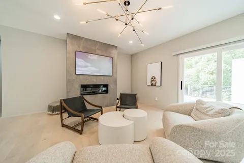 $1,525,000 | 2934 Springs Drive, Charlotte, NC 28226