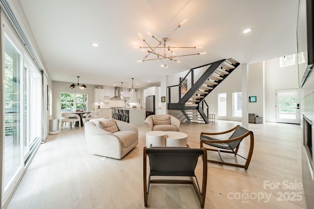 $1,525,000 | 2934 Springs Drive, Charlotte, NC 28226