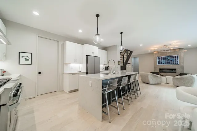 $1,525,000 | 2934 Springs Drive, Charlotte, NC 28226