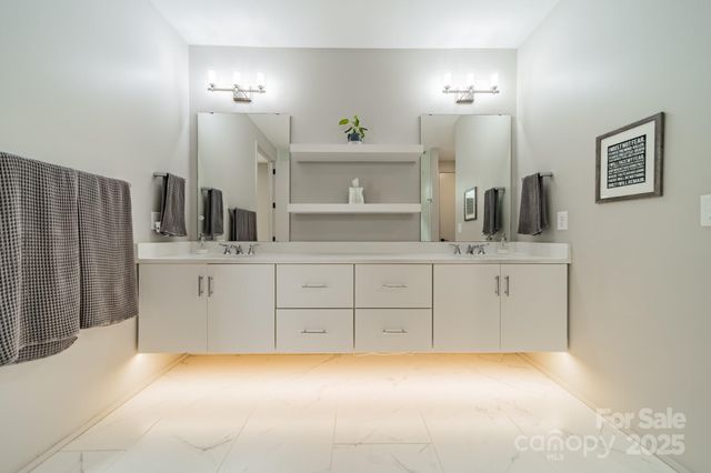 $1,525,000 | 2934 Springs Drive, Charlotte, NC 28226