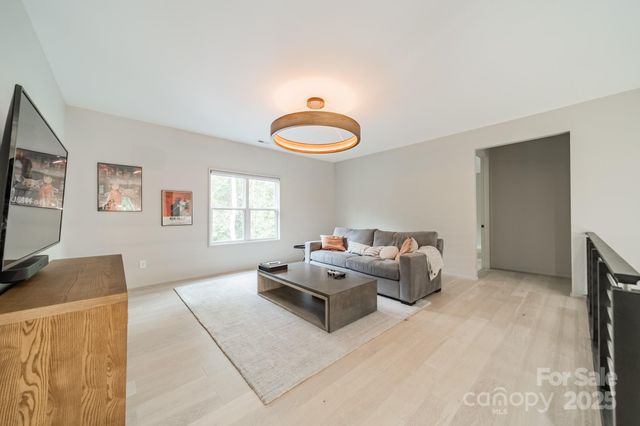 $1,525,000 | 2934 Springs Drive, Charlotte, NC 28226