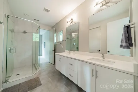 $1,525,000 | 2934 Springs Drive, Charlotte, NC 28226