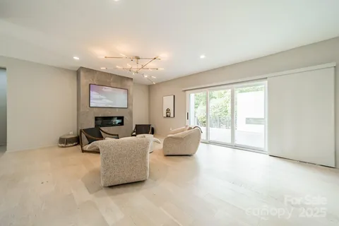 $1,525,000 | 2934 Springs Drive, Charlotte, NC 28226