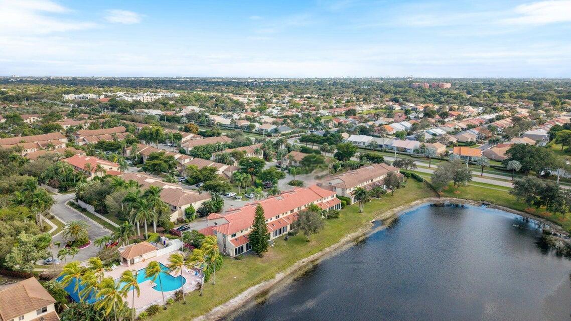 6798 Via Regina Boca Raton, FL 33433 - Photo 26 of 32 Pool on Lake