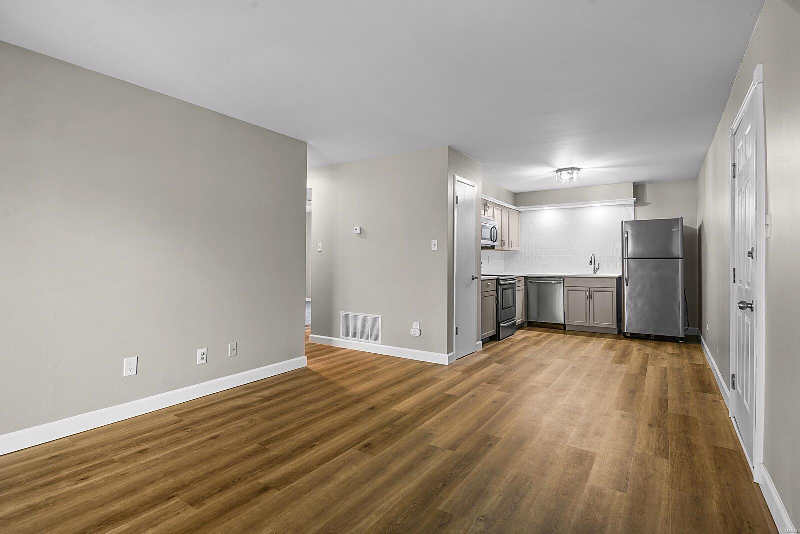 701 Ridgeside Drive, Unit K Ballwin, MO 63021 - Photo 6 of 18 Gallery Image 6