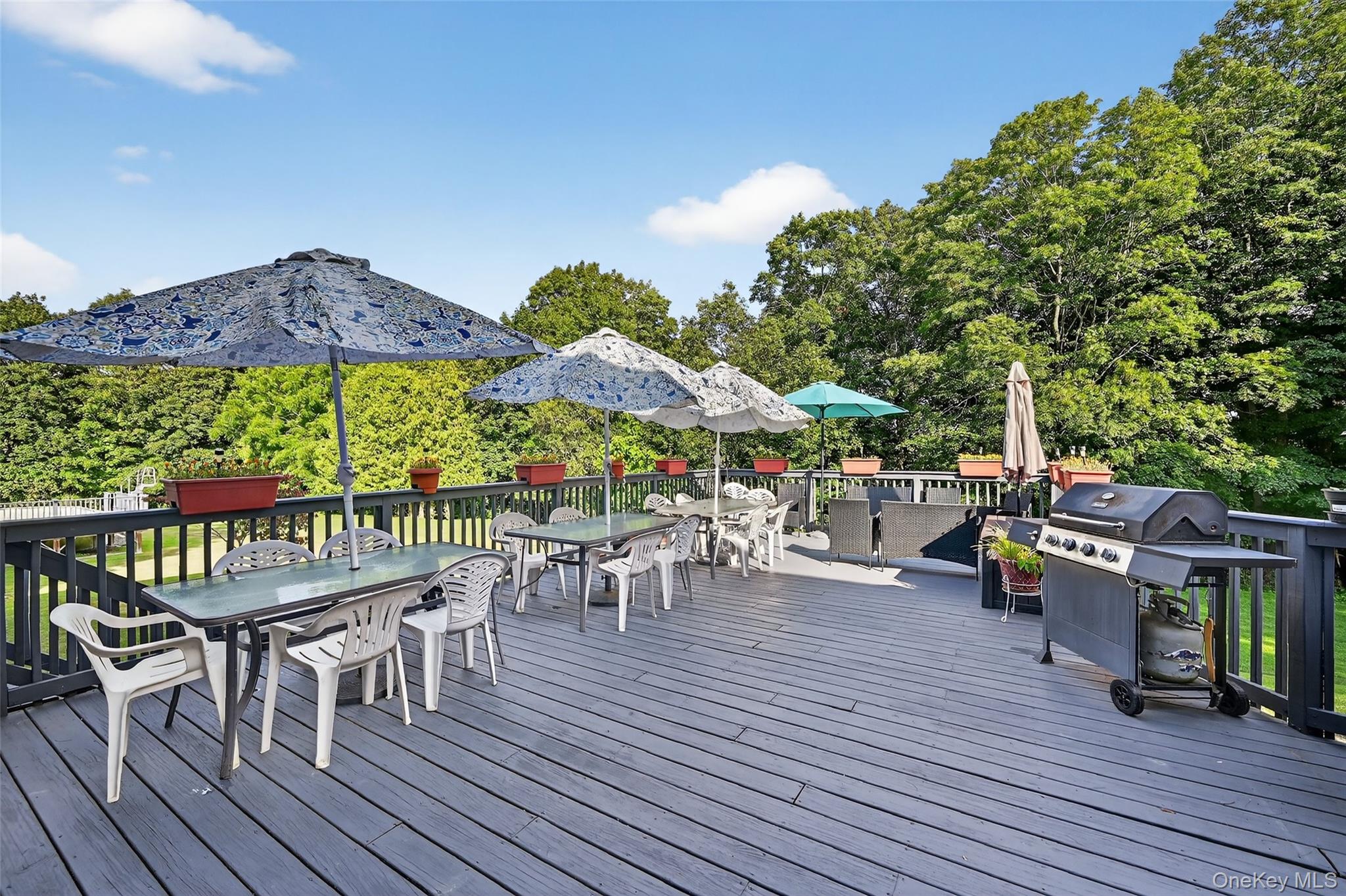 334 Greeves Road New Hampton, NY 10958 - Photo 35 of 45 an outdoor space with seating