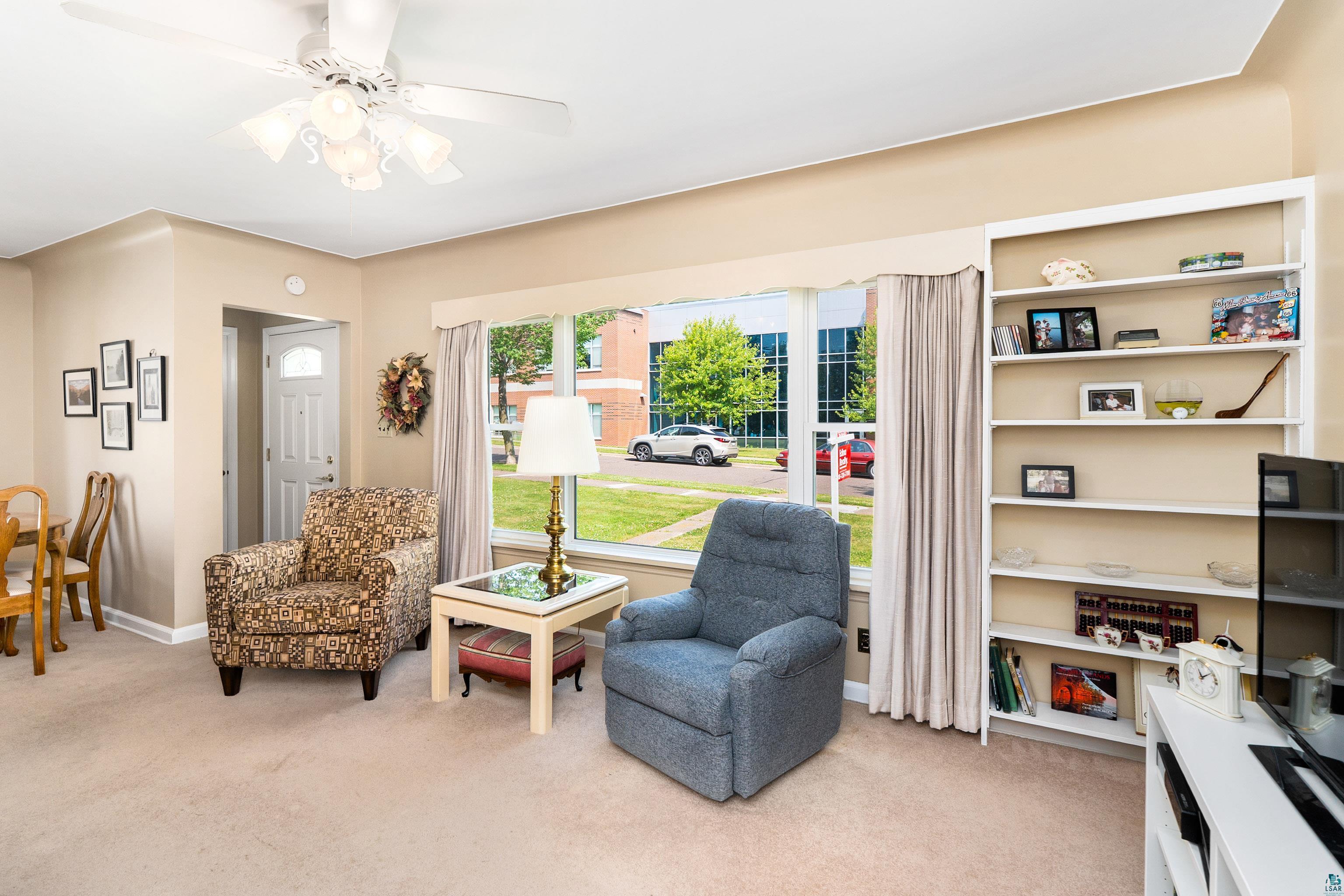 5306 Oneida Street Duluth, MN 55804 - Photo 4 of 47