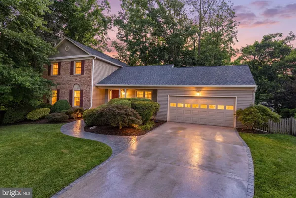 $955,000 | 6404 Phillip Court, Springfield, VA 22152