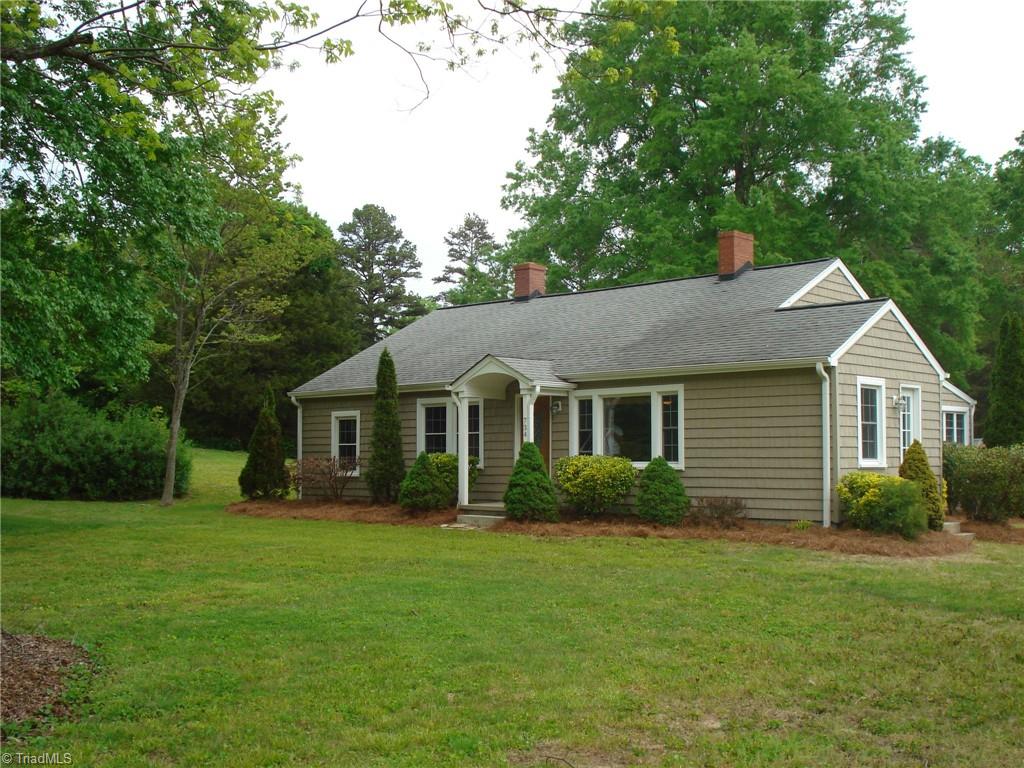 734 Sunset Road Clemmons, NC 27012 - Photo 1 of 29 Gallery Image 1