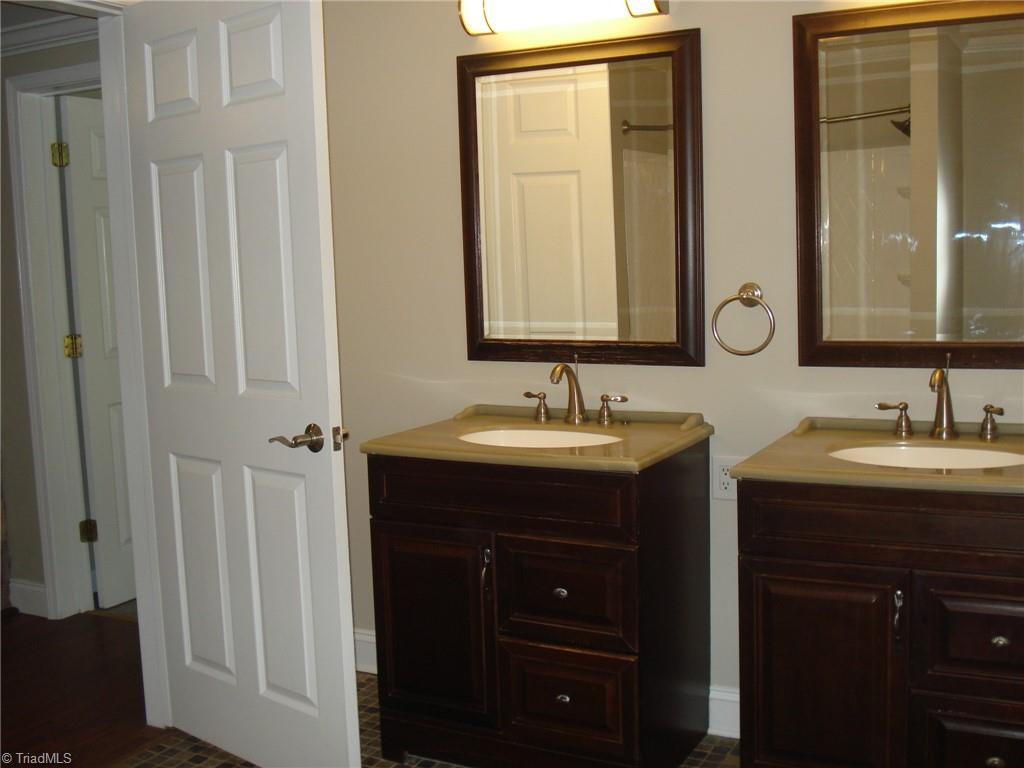 734 Sunset Road Clemmons, NC 27012 - Photo 18 of 29 Gallery Image 18