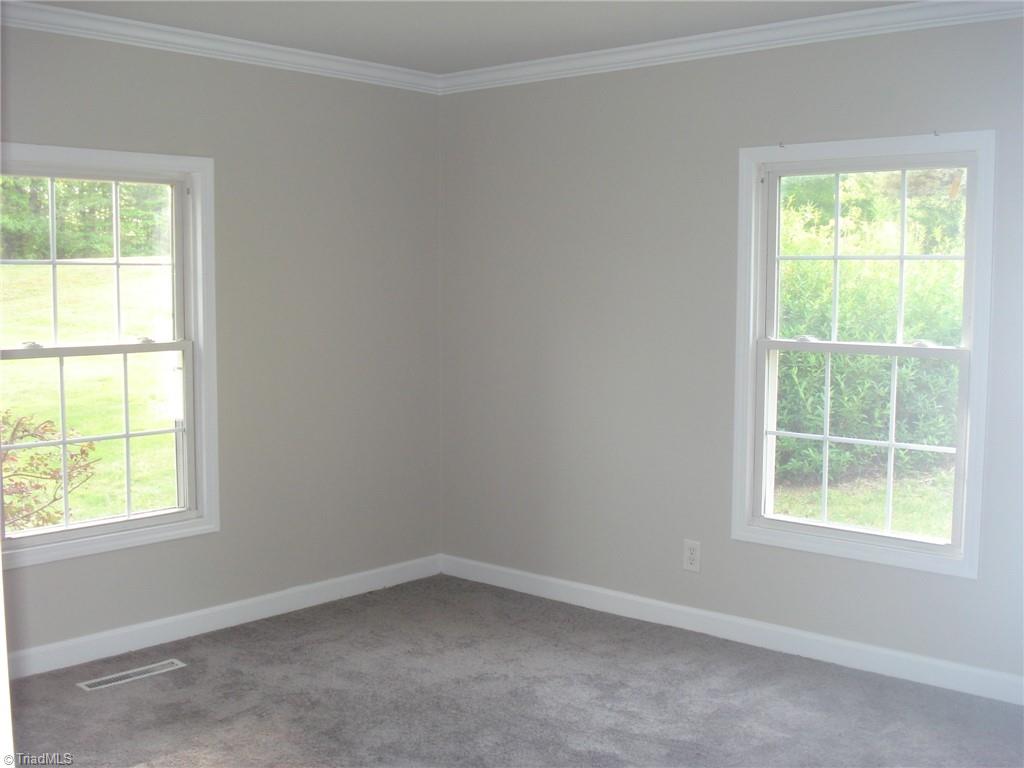 734 Sunset Road Clemmons, NC 27012 - Photo 24 of 29 Gallery Image 24