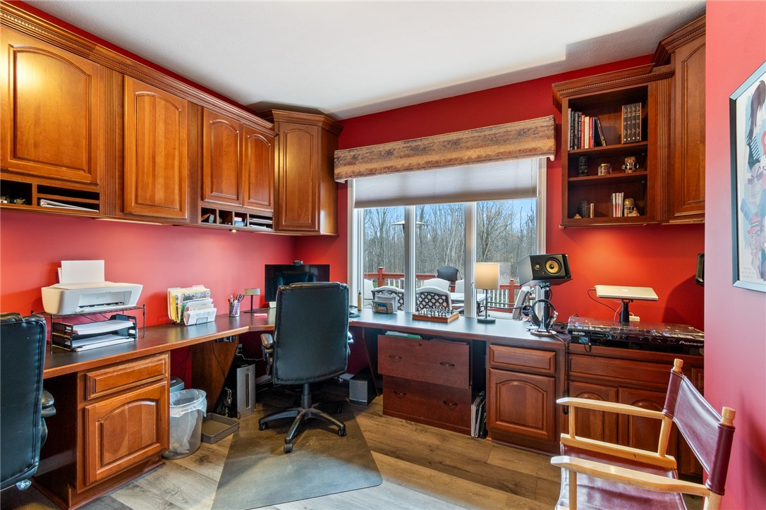 19 Brunson Way Perinton, NY 14526 - Photo 21 of 35