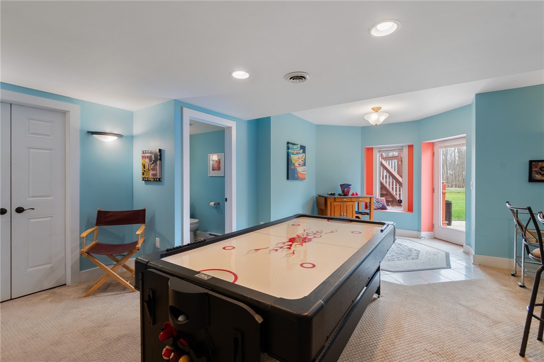 19 Brunson Way Perinton, NY 14526 - Photo 32 of 35