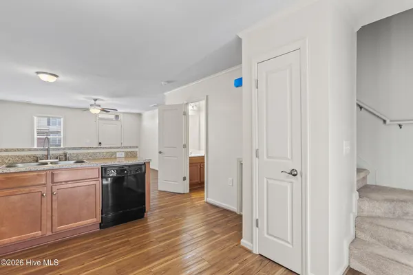 $1,300 | 425 Sullivan Loop Road, Midway Park, NC 28544