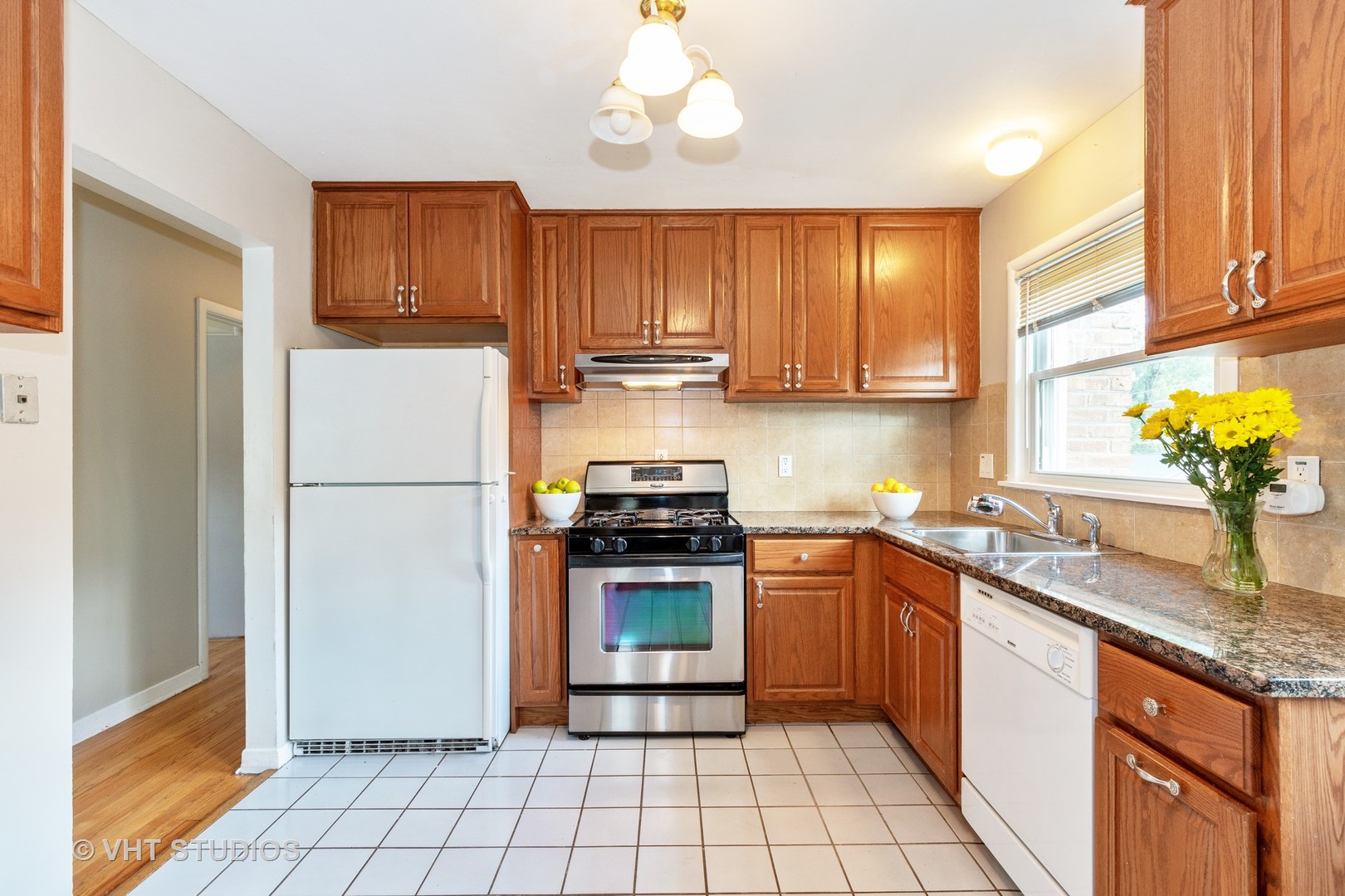 481 Ridge Road Highland Park, IL 60035 - Photo 5 of 13
