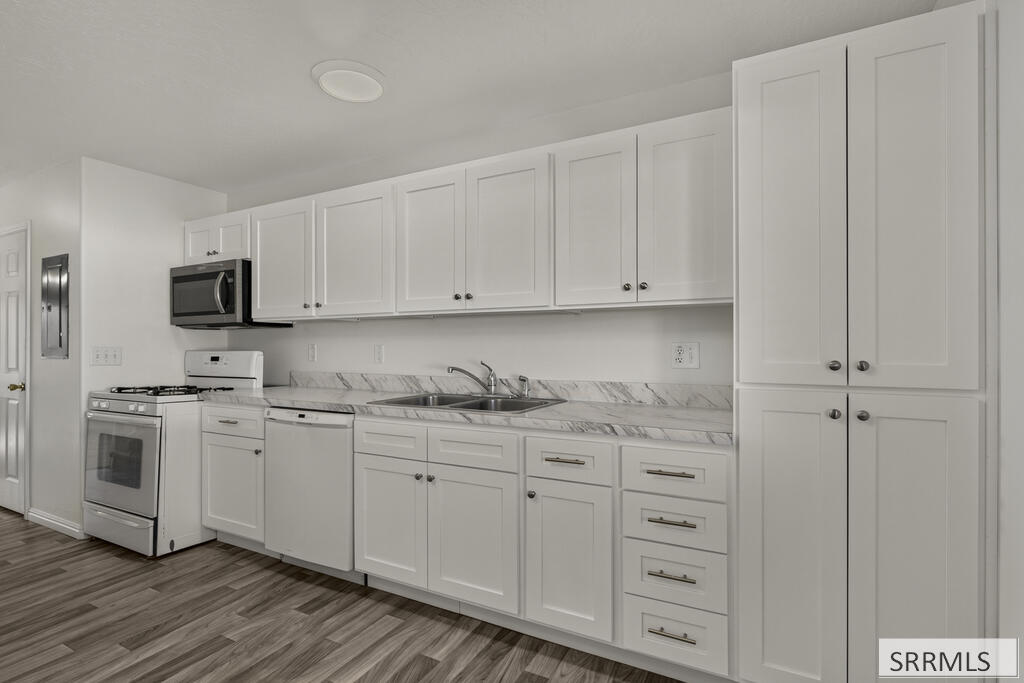 594 Sunflower Road Rexburg, ID 83440 - Photo 8 of 28 Gallery Image 8