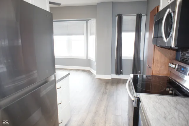 $1,300 | 230 East 9th Street, Unit 507, Indianapolis, IN 46204