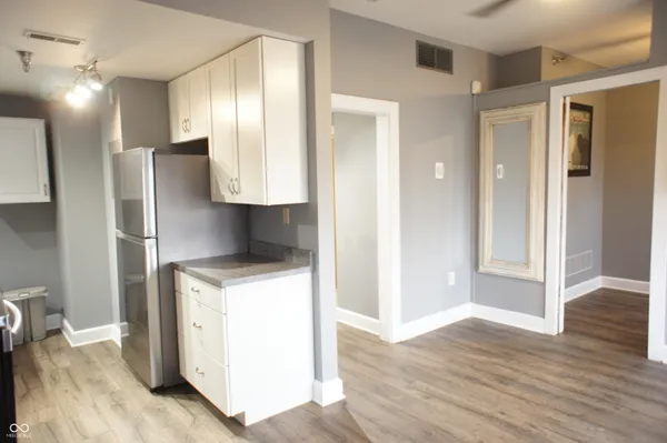 $1,300 | 230 East 9th Street, Unit 507, Indianapolis, IN 46204