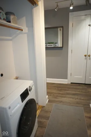 $1,300 | 230 East 9th Street, Unit 507, Indianapolis, IN 46204