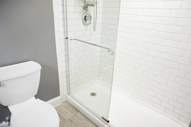 $1,300 | 230 East 9th Street, Unit 507, Indianapolis, IN 46204