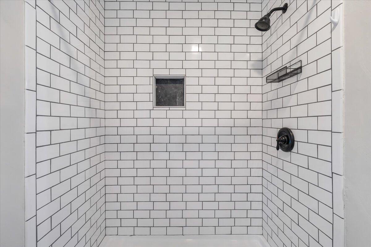 422 Willow Creek Road Rocky Mount, VA 24151 - Photo 30 of 70 a bathroom with a shower