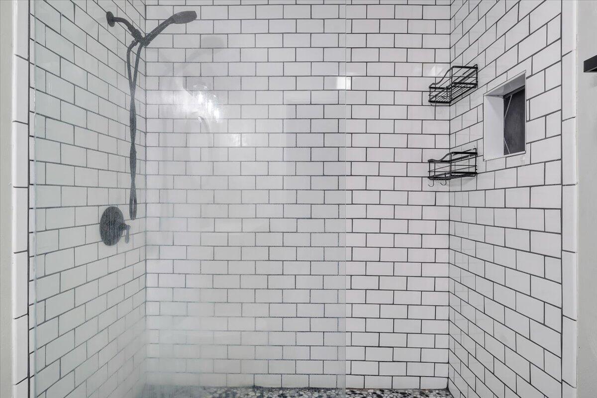 422 Willow Creek Road Rocky Mount, VA 24151 - Photo 38 of 70 a bathroom with a shower