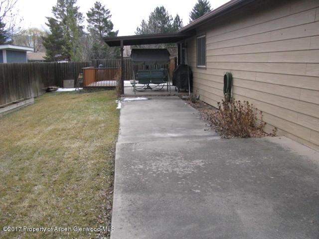 220 Crystal Road Carbondale, CO 81623 - Photo 3 of 15 220 Crystal Rd13