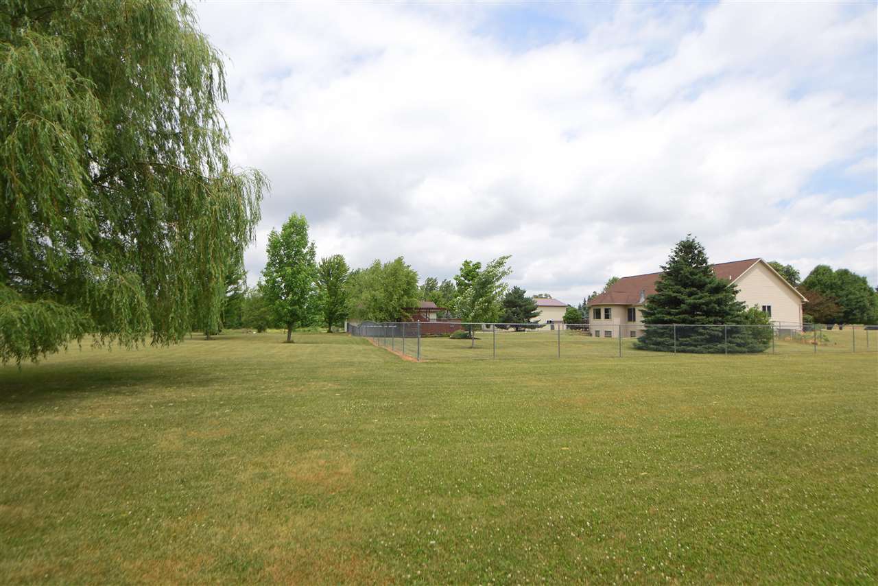 6252 Lemon Road Bancroft, MI 48414 - Photo 3 of 41